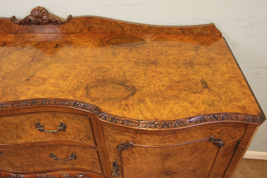 11626r8 Antique Burr Walnut Sideboard Server,