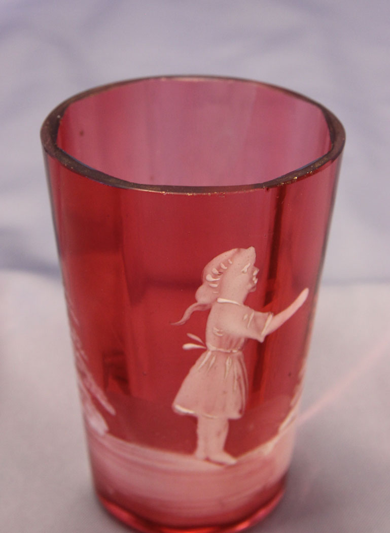 10961r7 Antique Small Mary Gregory Cranberry Glass Tot,