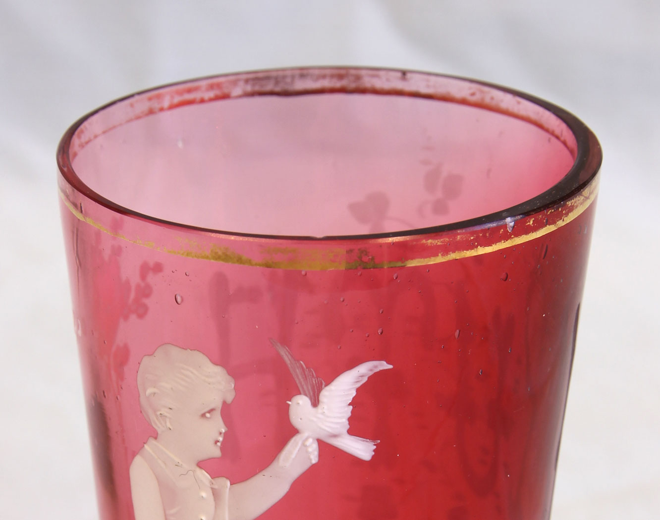 11638r6 Antique Mary Gregory Cranberry Glass Tot,