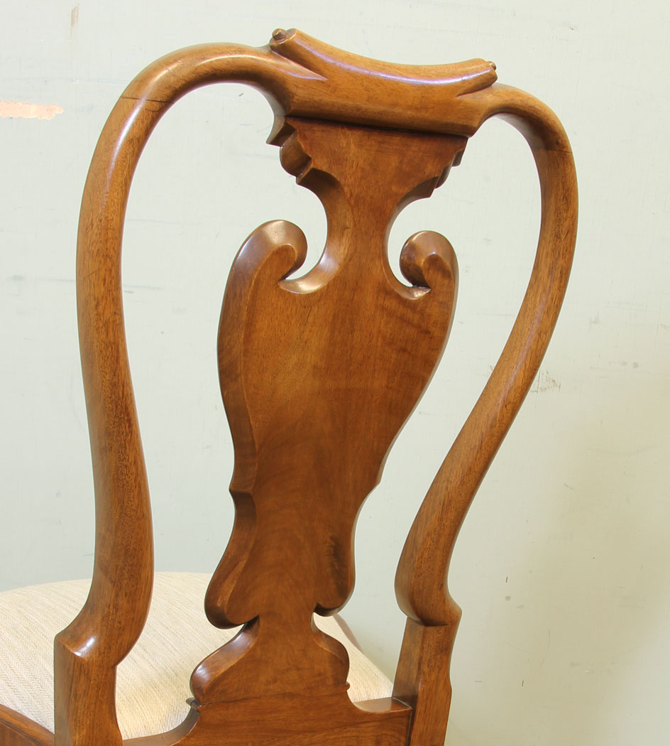11654r14 Superb Set of Eight Burr Walnut Dining Chairs,