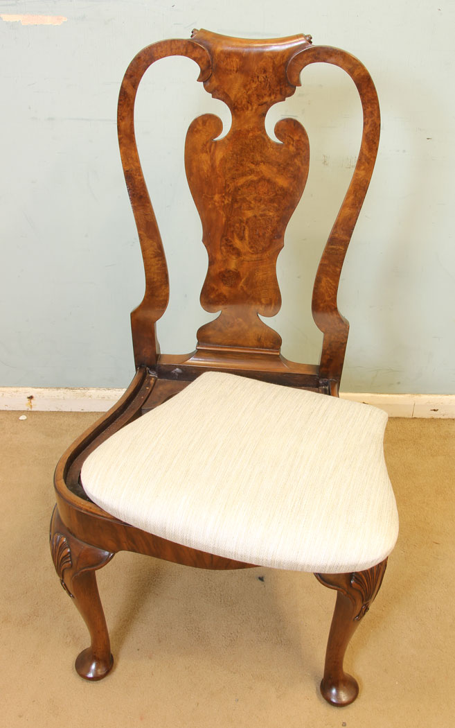 11654r16 Superb Set of Eight Burr Walnut Dining Chairs,