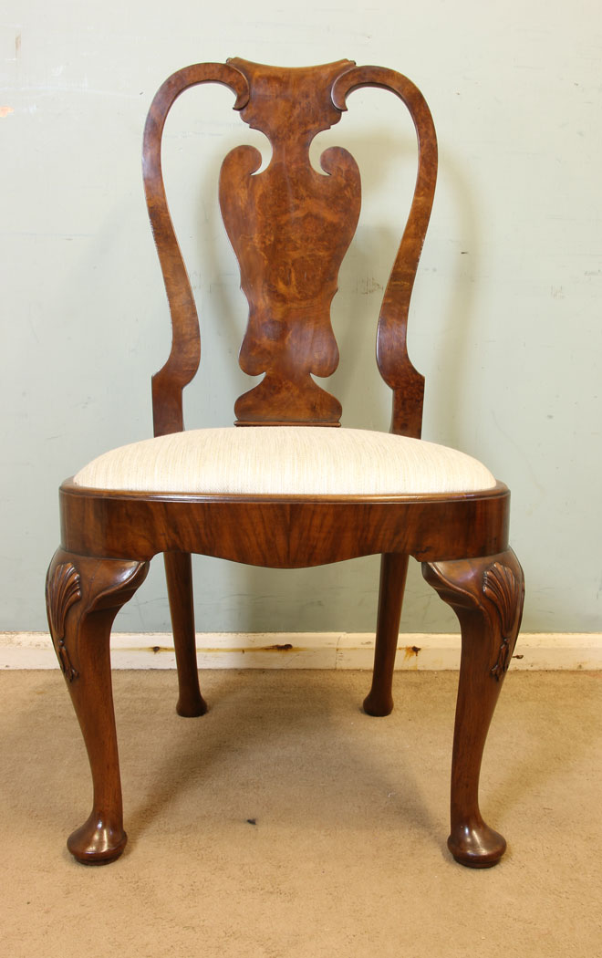 11654r17 Superb Set of Eight Burr Walnut Dining Chairs,