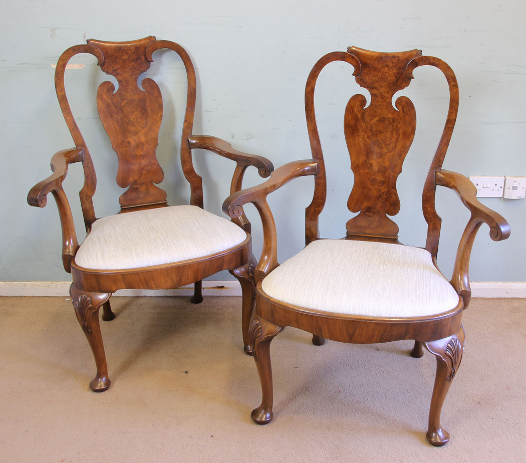 11654r4 Superb Set of Eight Burr Walnut Dining Chairs,