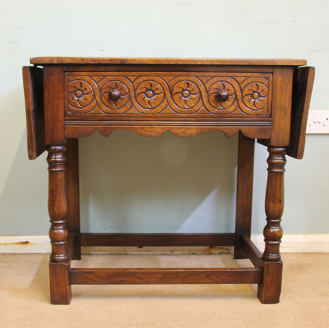 11667r2 Single Drawer Oak Side Table,