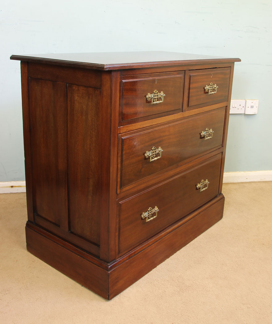 11676r2 Antique Walnut Chest of Drawers,