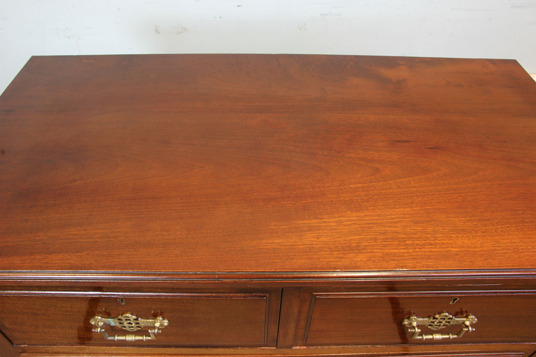 11676r8 Antique Walnut Chest of Drawers,