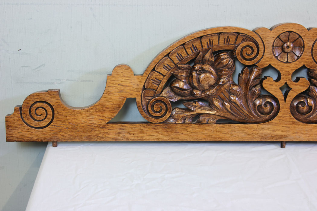 11677r3 Antique Late Victorian Carved Oak Pediment,