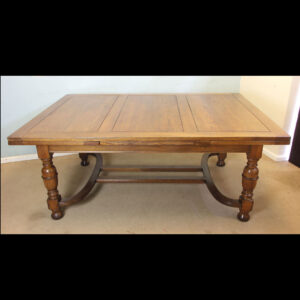 Large Antique Oak Extending Drawleaf Dining Table.