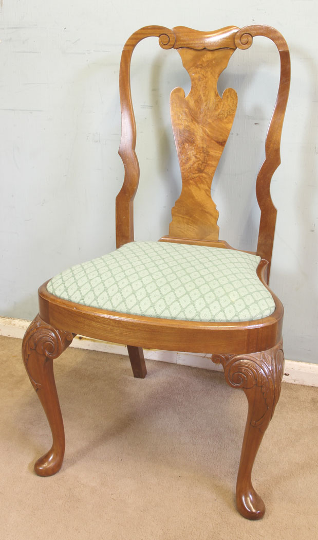 11692r11 Set Eight Walnut Dining Chairs,