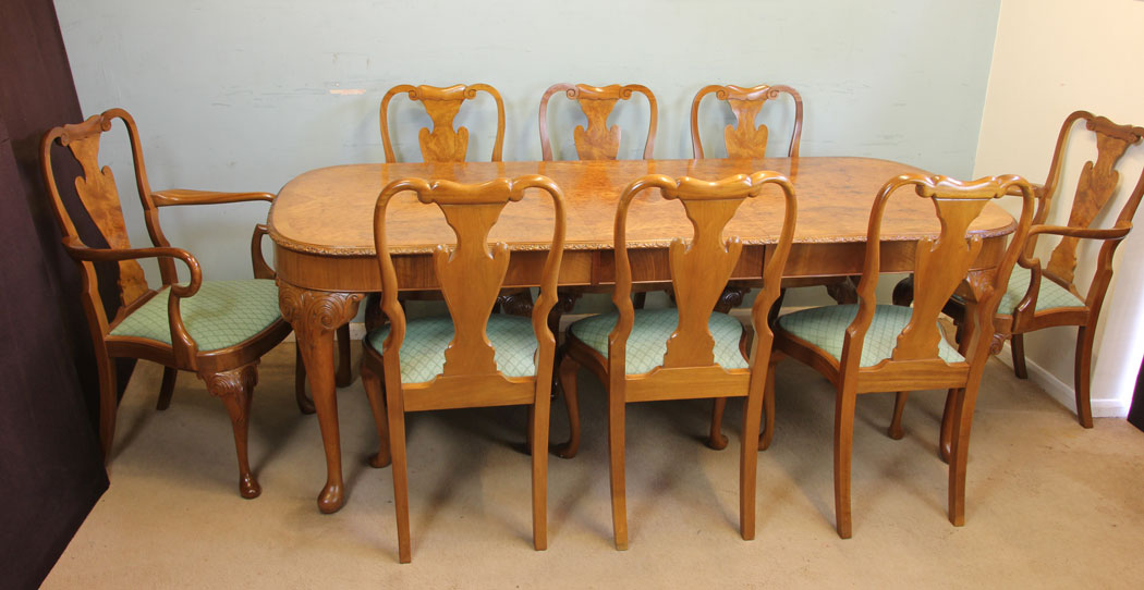 11692r13 Set Eight Walnut Dining Chairs,
