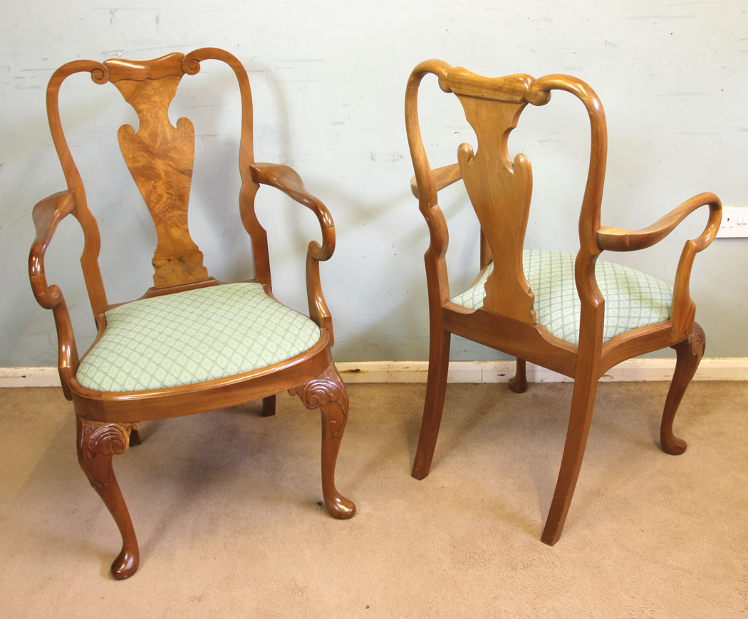 11692r2 Set Eight Walnut Dining Chairs,