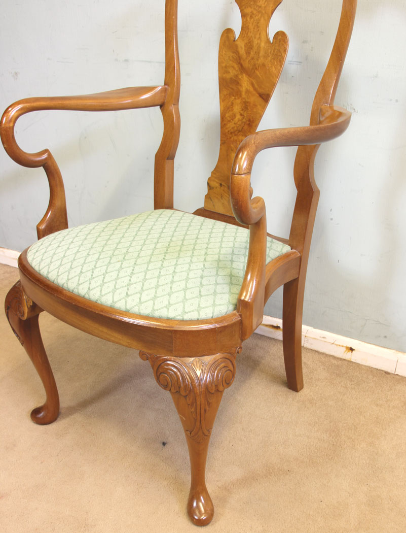 11692r9 Set Eight Walnut Dining Chairs,