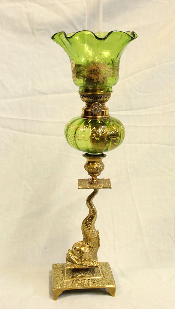 11693r1 Antique Peg Oil Lamp Green Shade & Font,