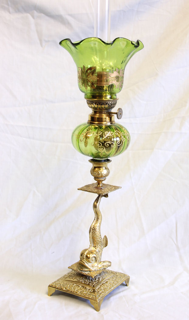 11693r14 Antique Peg Oil Lamp Green Shade & Font,