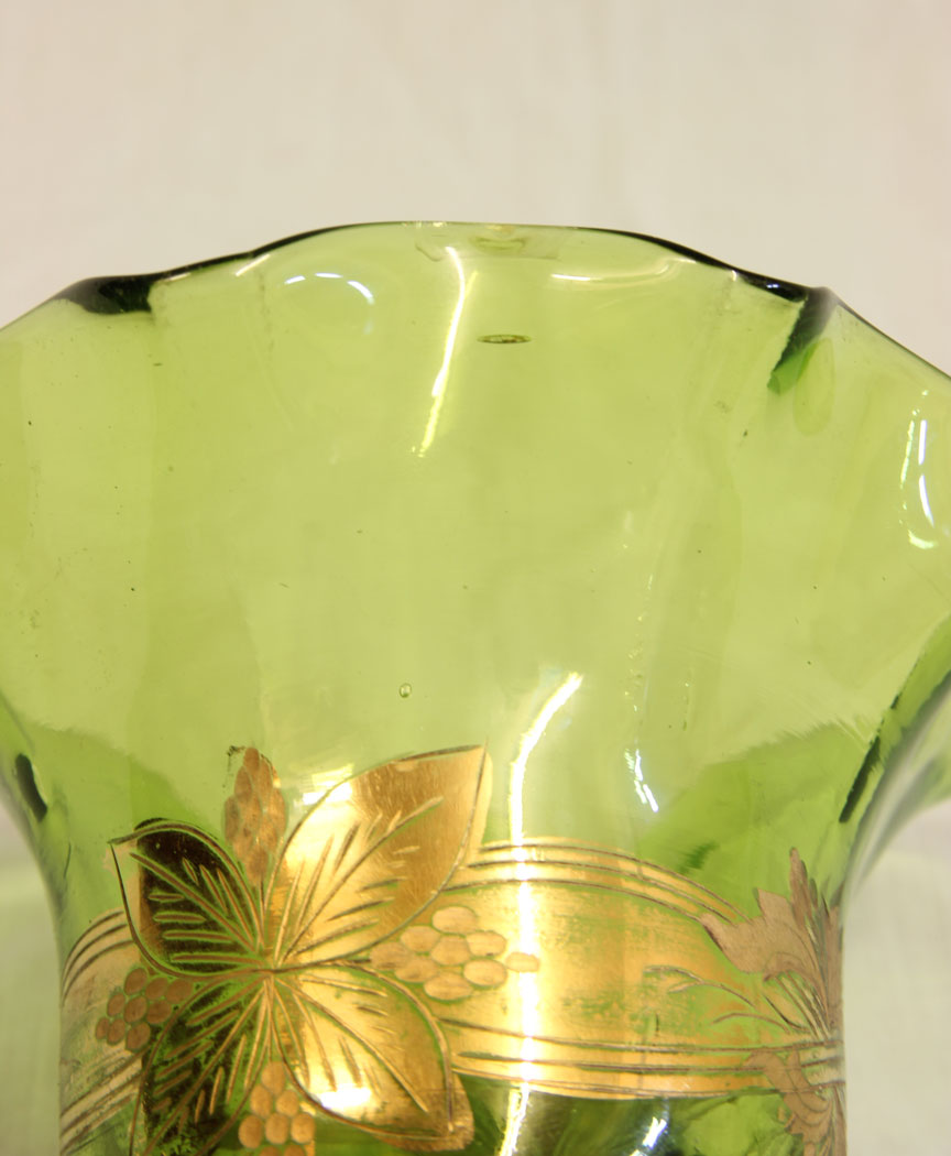 11693r8 Antique Peg Oil Lamp Green Shade & Font,