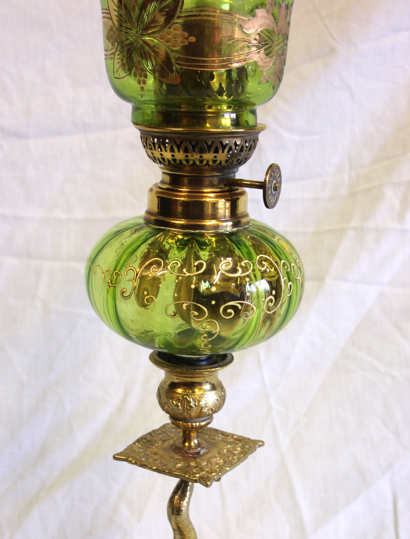 11693r9 Antique Peg Oil Lamp Green Shade & Font,