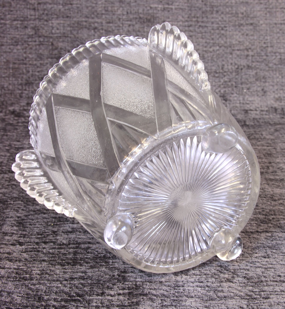 11698r4 Antique Victorian Decorative Pressed Glass Biscuit Barrel,