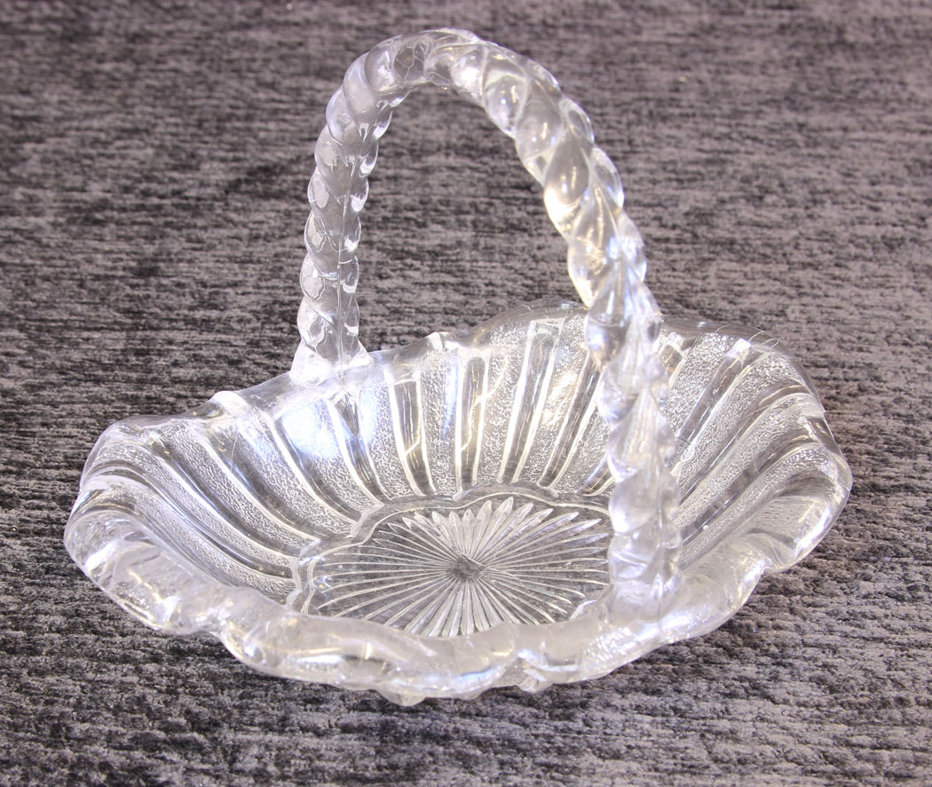 11699r1 Antique Victorian Decorative Shaped Pressed Glass Basket,