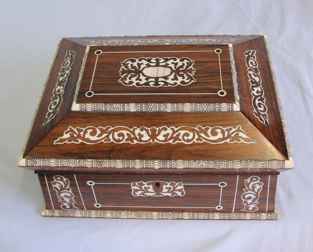 11736r5 Antique Rosewood Inlaid Sewing Box,