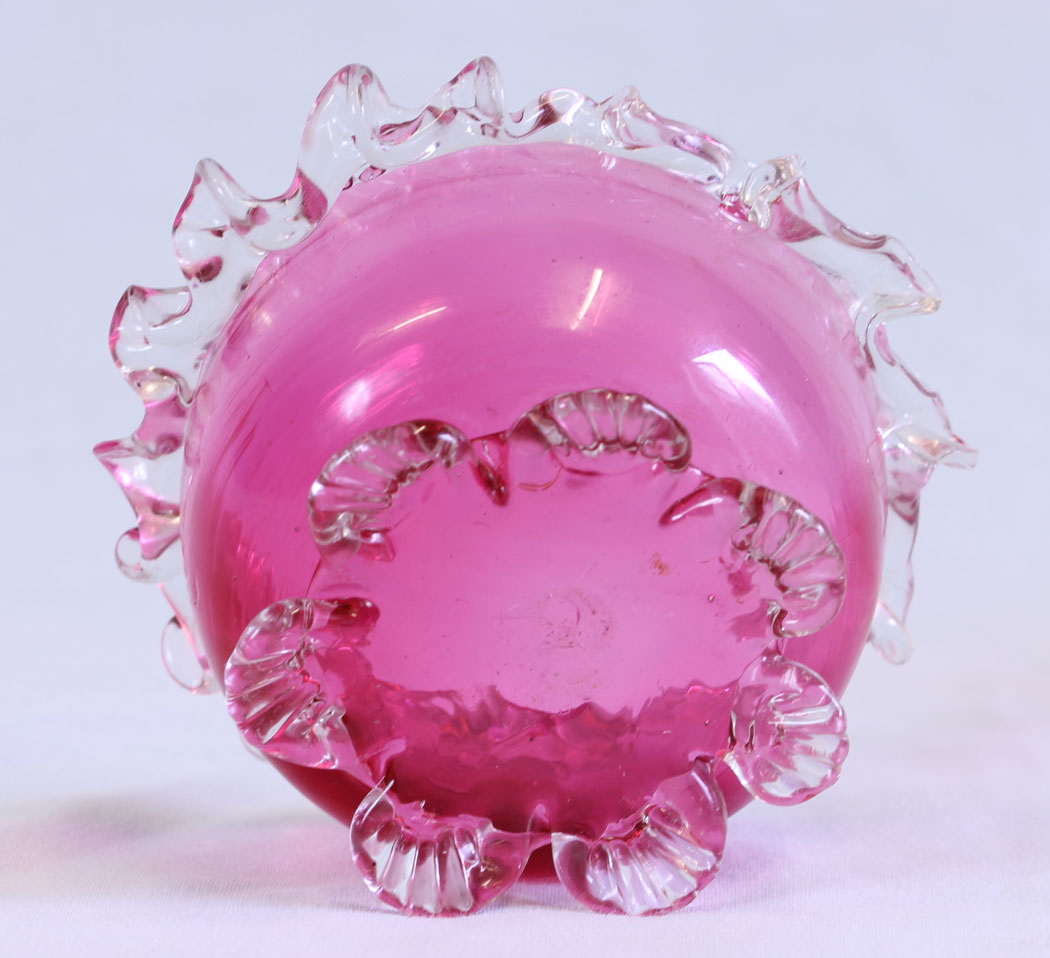11740r5 Antique Cranberry Glass Frilled Salt,