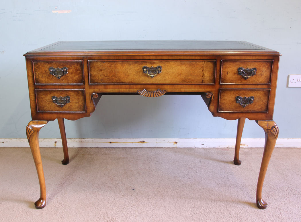 11748r1 Burr Walnut Writing Desk,