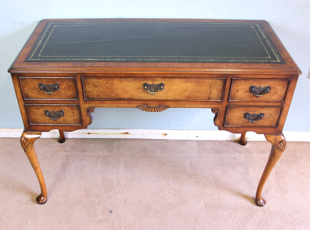 11748r10 Burr Walnut Writing Desk,