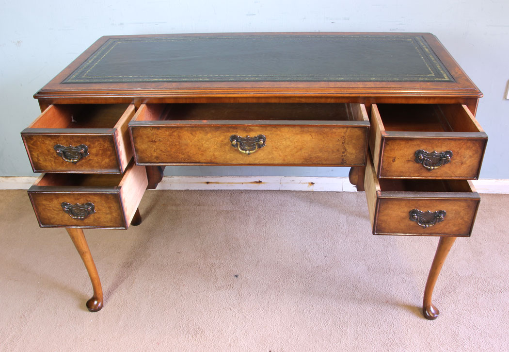 11748r12 Burr Walnut Writing Desk,