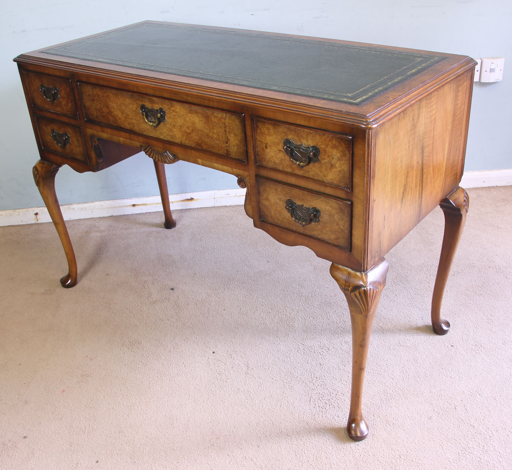 11748r3 Burr Walnut Writing Desk,