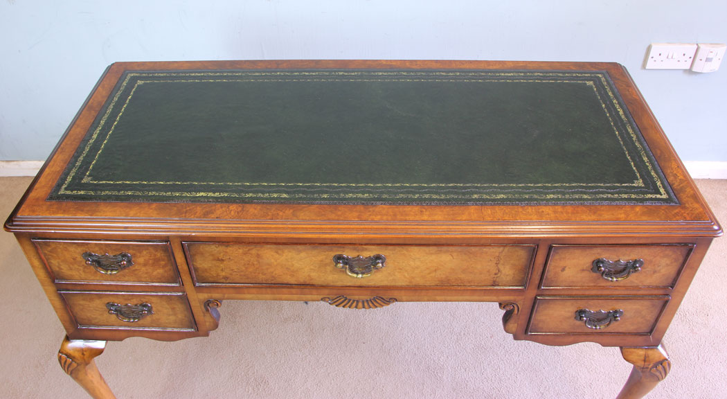 11748r6 Burr Walnut Writing Desk,
