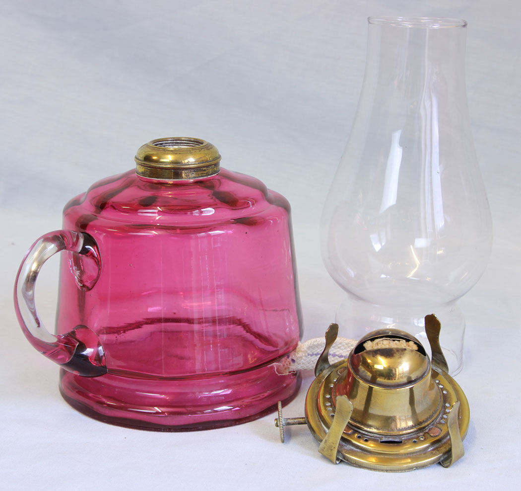 11761r7 Antique Cranberry Glass Bedside Finger Lamp,