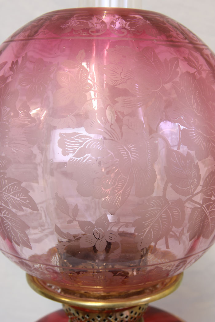 11763r11 Antique Cranberry Glass Oil Lamp with Shade,