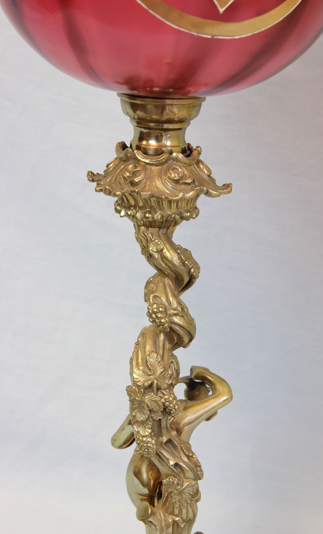 11763r5 Antique Cranberry Glass Oil Lamp with Shade,
