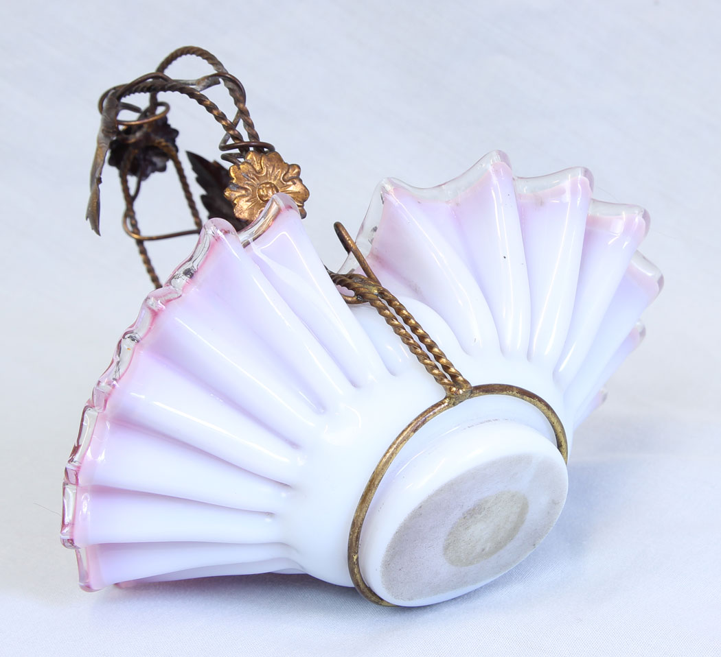 11771r6 Antique Pink Opaline Glass Frilled Basket.