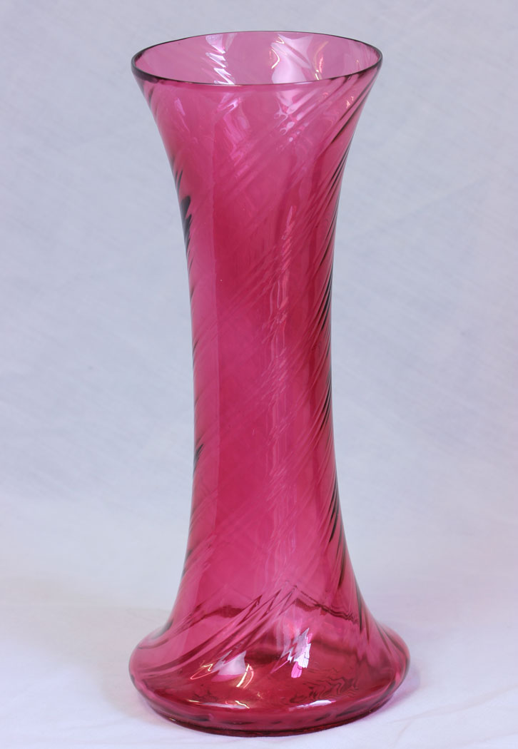 11775r1 Antique Tall Cranberry Glass Vase,