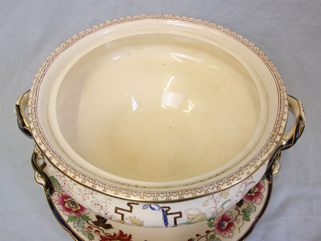 11796r11 Antique Masons Large 19th Century Soup Tureen,
