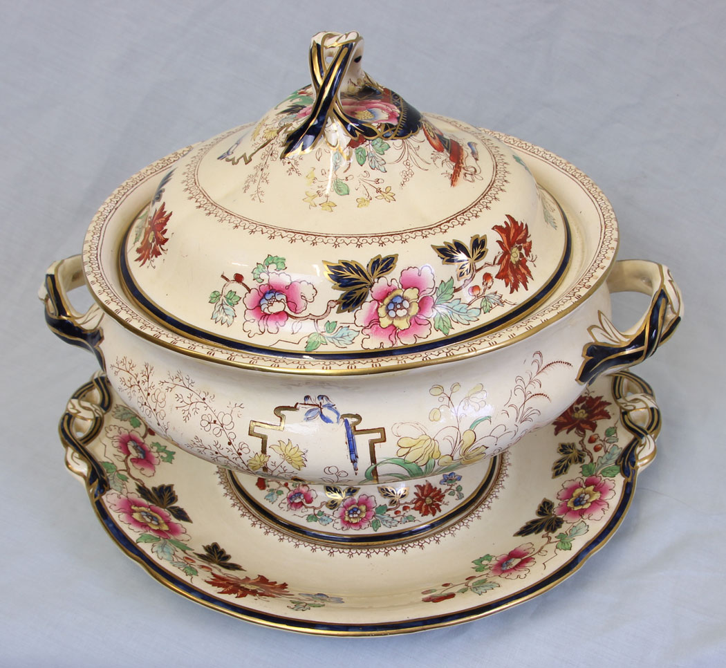 11796r13 Antique Masons Large 19th Century Soup Tureen,