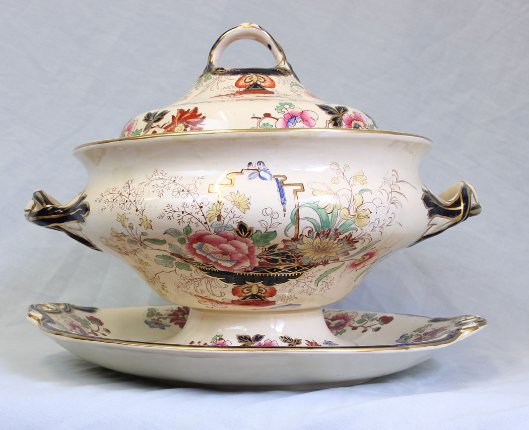 11796r4 Antique Masons Large 19th Century Soup Tureen,