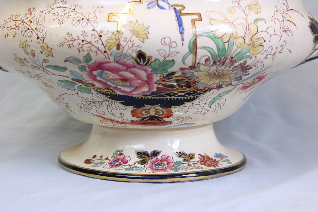 11796r6 Antique Masons Large 19th Century Soup Tureen,