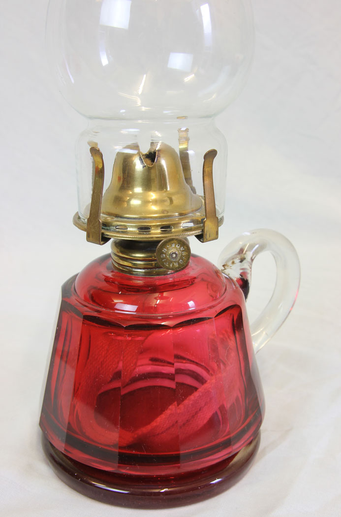 11811r4 Antique Victorian Cranberry Glass Finger Bedside Oil Lamp,