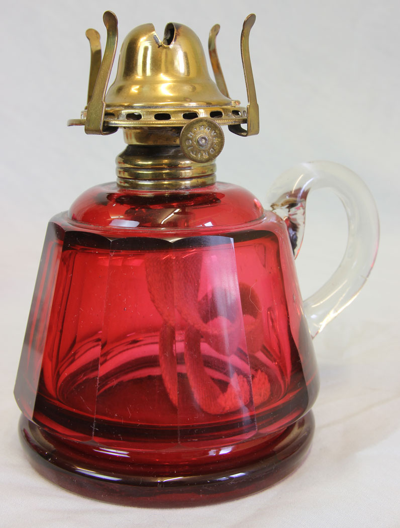 11811r5 Antique Victorian Cranberry Glass Finger Bedside Oil Lamp,