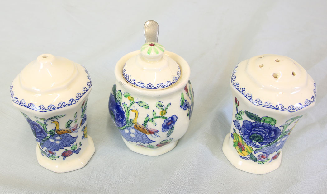 11817r4 Masons Ironstone Regency Cruet,