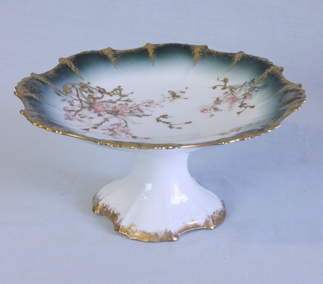 11827r02 Antique Limoges Comport,