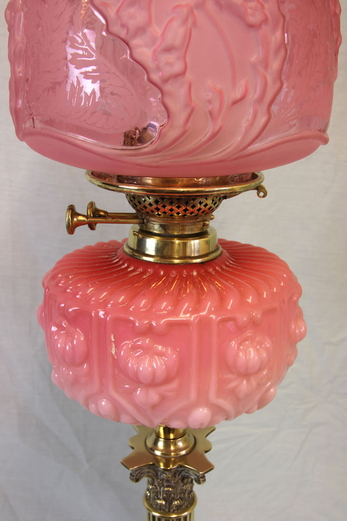 11846r5 Antique Pink Cranberry Glass Oil Lamp,