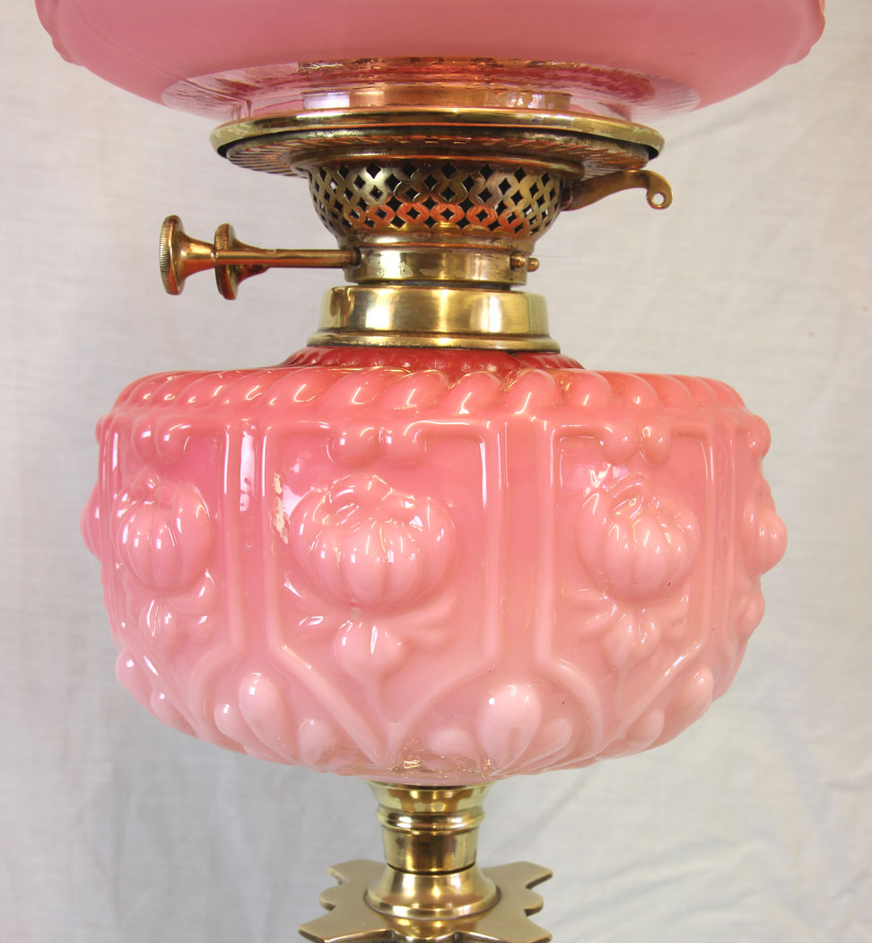 11846r6 Antique Pink Cranberry Glass Oil Lamp,