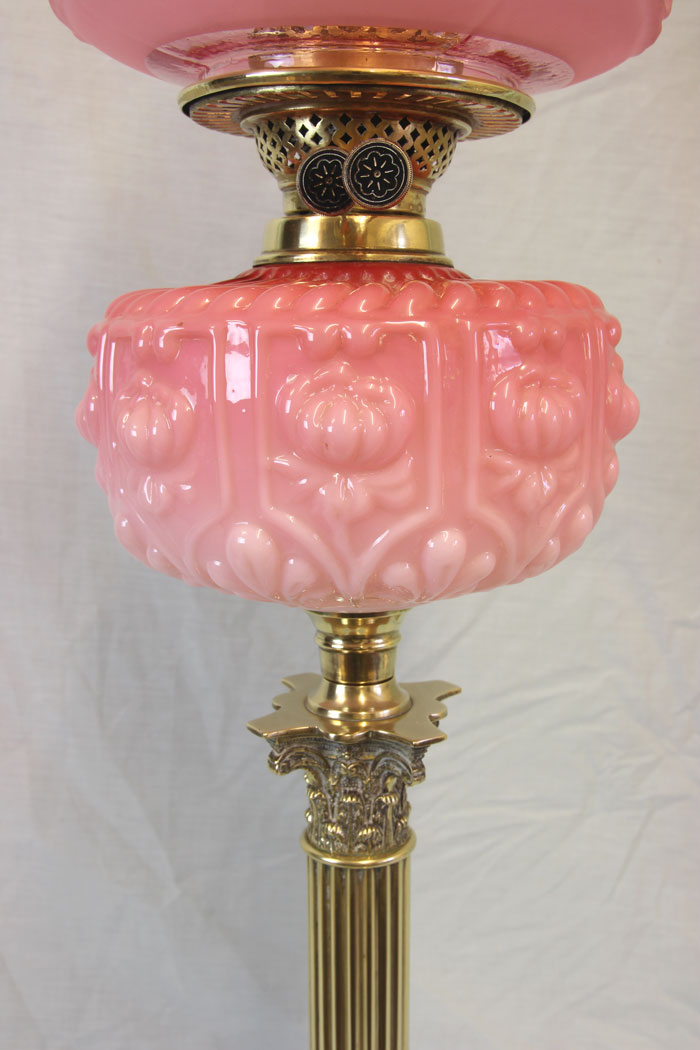 11846r8 Antique Pink Cranberry Glass Oil Lamp,