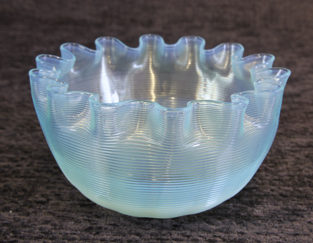 11856r1 Antique Vaseline Stevens Williams Glass finger Bowl,