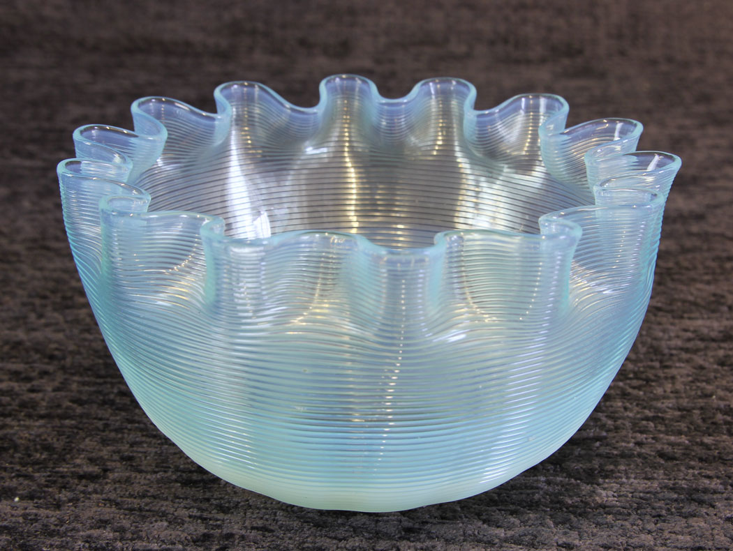 11856r3 Antique Vaseline Stevens Williams Glass finger Bowl,