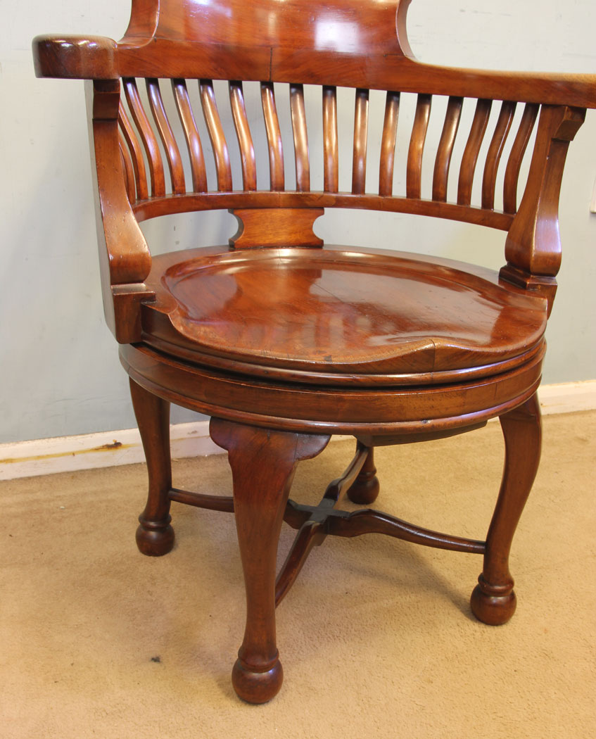 11864r6 Antique Quality Mahogany Revolving Desk Chair,