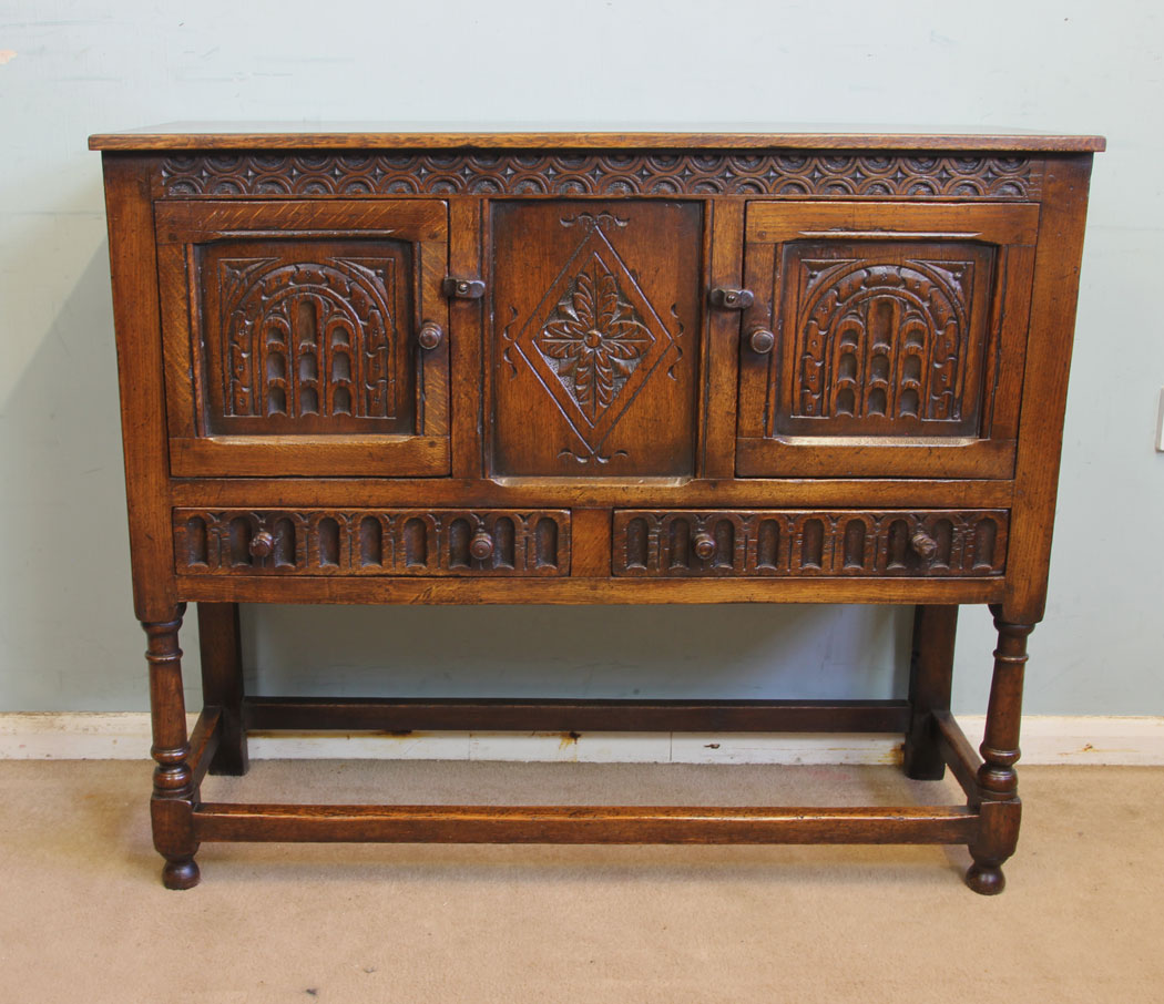 11869r1 Antique Carved Oak Cupboard Side Table,