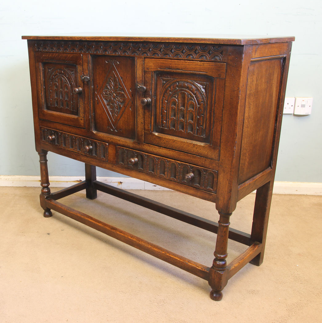 11869r5 Antique Carved Oak Cupboard Side Table,